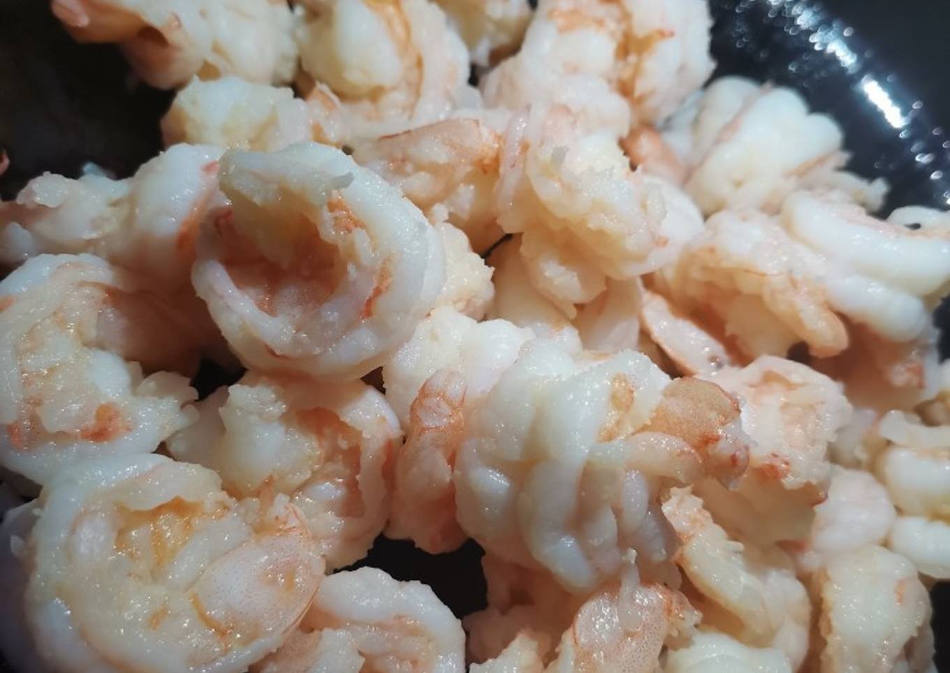 Camarones a la mantequilla