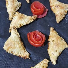 A picture of Chicken tikkah puffs.