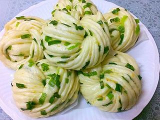 放蔥不手軟之~蔥花捲~