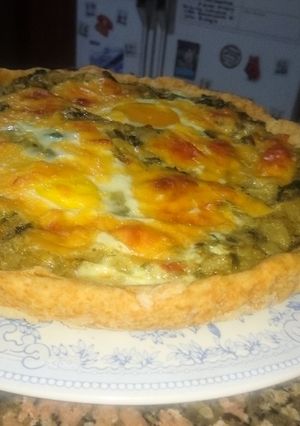 Una foto de Tarta de espinaca con masa casera