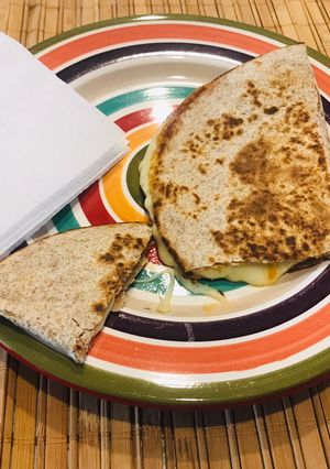 Una foto de Quesadillas integrales con ají 🌶
