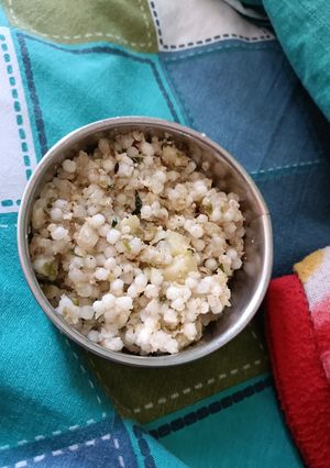 साबूदाना की खिचड़ी (sabudana ki khichdi recipe in Hindi) रेसिपी मुख्य फोटो