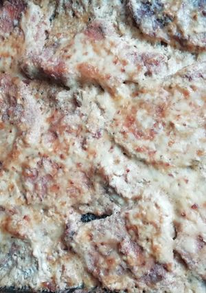 Sajtos-tejfölös karaj recept fotója