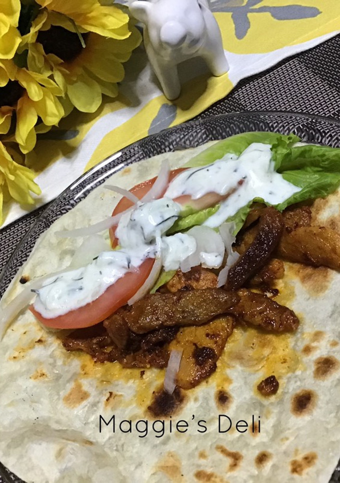 Una foto de Kebab de cerdo a la plancha