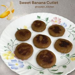 A picture of Sweet Banana Cutlet – Healthy Ghee-Fried Dessert.