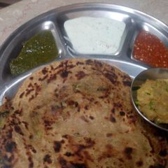 A picture of Aloo Paratha.