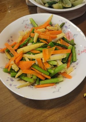 炒什蔬 的食譜成品照片