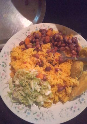 A picture of Rice beans,veges and sweetpotatoes.