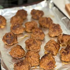 A picture of Meatballs - Juicy, Tender and Easy.