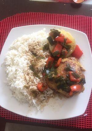 Una foto de Pollo al sillao (o salsa de soya) - Oriental / Peruana