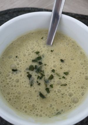 Une photo de Velouté poireau basilic #