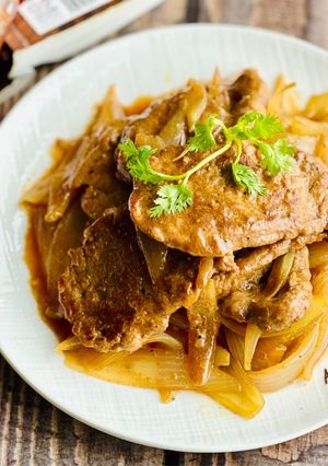 十分鐘洋蔥豬排 / 簡單家常菜 的食譜成品照片