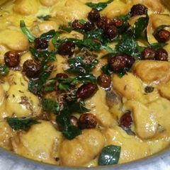 A picture of Pakode kadi.