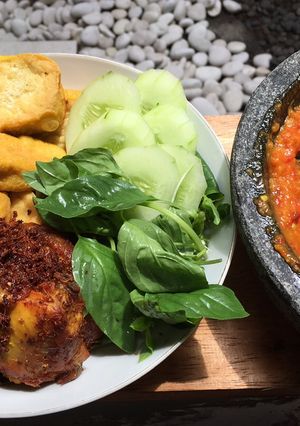 Foto resep Ayam Goreng (Kampung) Laos