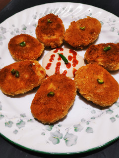 A picture of Poha aloo cutlets.