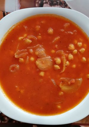 Csicseriborsós, sült paradicsomos fokhagymaleves recept fotója