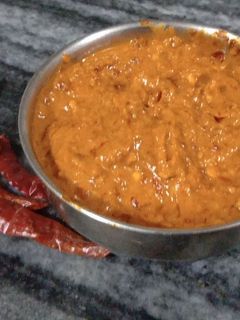 लाल मिर्च की चटनी (Lal mirch ki chutney recipe in hindi) रेसिपी मुख्य फोटो