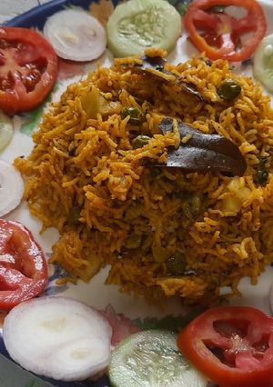 A picture of Vidharbha style Masala bhat (lagnachya pangtitla masala bhat).