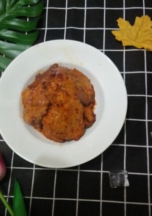 Hình của món Thịt rán sốt chua cay Hàn Quốc.