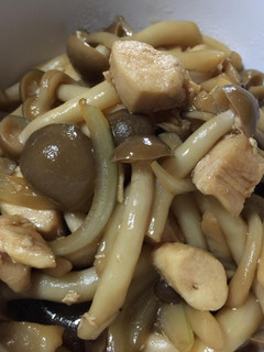 醬燒菇菇雞 的食譜成品照片