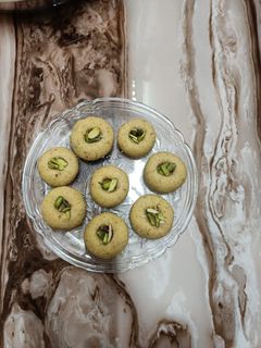पेड़ा (peda recipe in Hindi) रेसिपी मुख्य फोटो