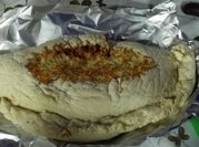 Una foto de calzone carne picada