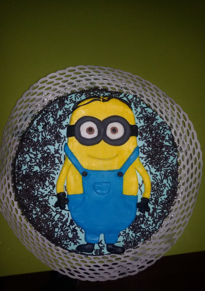 Una foto de Tarta minions con thermomix