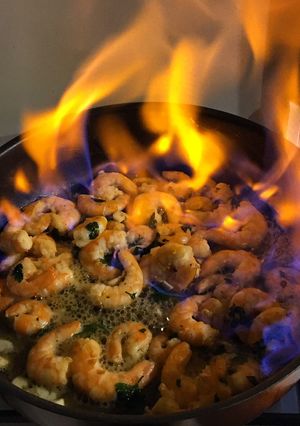 Une photo de Crevettes flambées au whisky 🥃