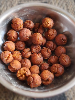 இனிப்பு சீடை(sweet seedai recipe in tamil) செய்முறை முக்கிய புகைப்படம்