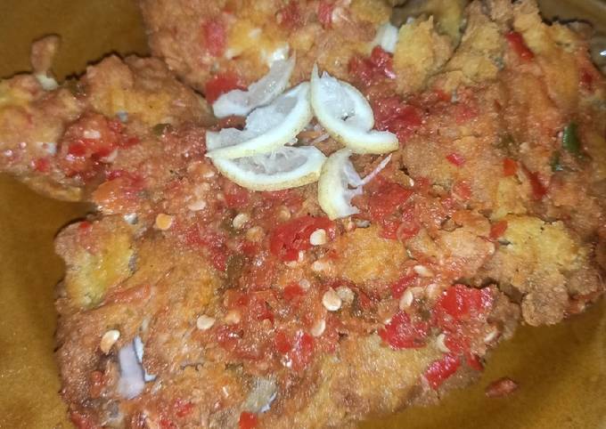 Ayam geprek sambal lemon