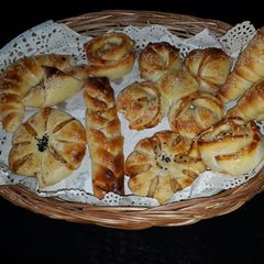 A picture of Savoury chicken bread.