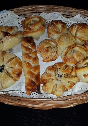 A picture of Savoury chicken bread.