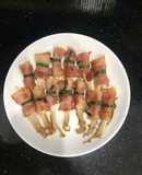 Bacon cuộn nấm kim châm