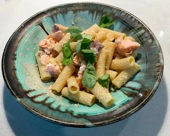 The New Way Prepare Recipe Salmon Pasta with LemonParmesan Sauce Very Delicious