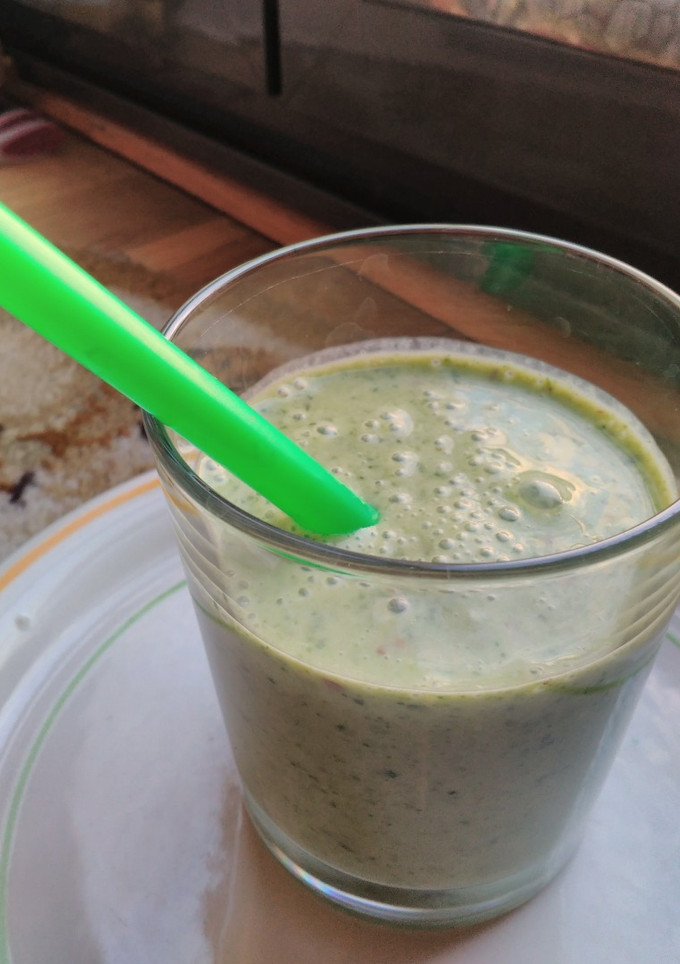 Una foto de Batido de plátano y espinacas