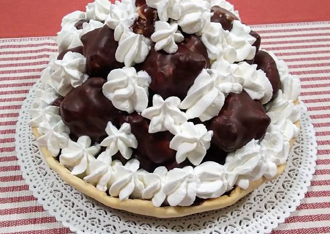 Crostata profiteroles