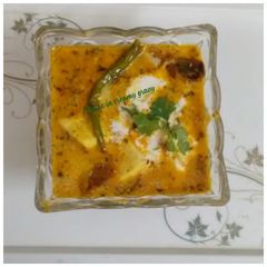 A picture of Cheese in cream gravy.