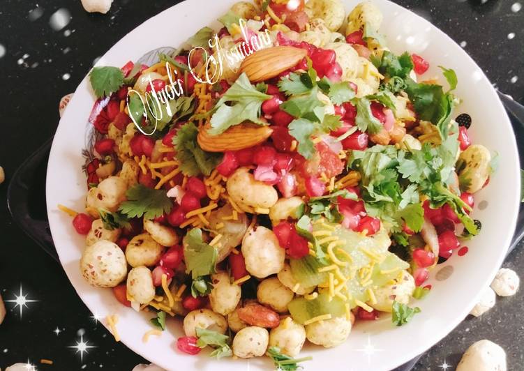 Makhana (foxnuts) Bhel