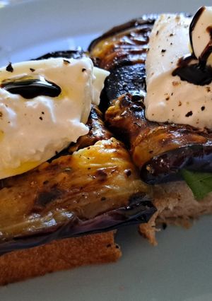 Mediterrán reggeli recept fotója