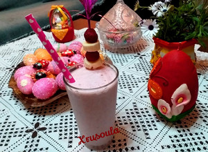 Φωτογραφία της συνταγής Smoothie με μπανάνα, φράουλα και φιστίκια Αιγίνης