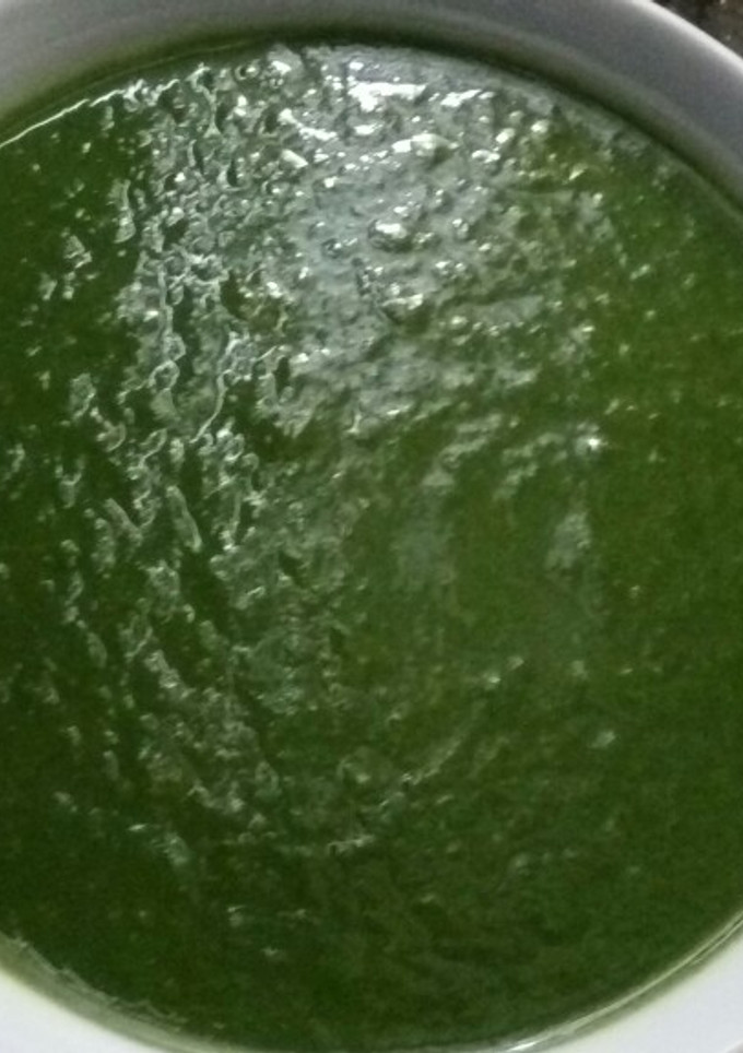 Una foto de Puré de espinaca y puerro