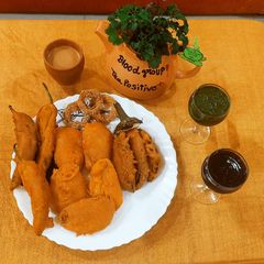 A picture of Pakoda Platter.
