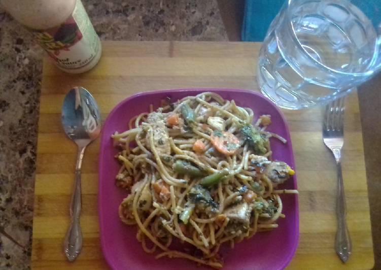 Recipe of Super Quick Homemade Chicken and mix veggie spaghetti special