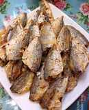 Cá chỉ vàng chiên giòn