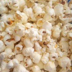 A picture of Home made popcorn.
