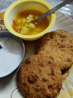 आलू की कचौड़ी (Aloo ki kachori recipe in Hindi) रेसिपी मुख्य फोटो