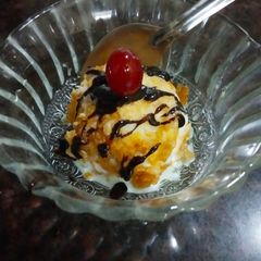 A picture of Fried ice cream.