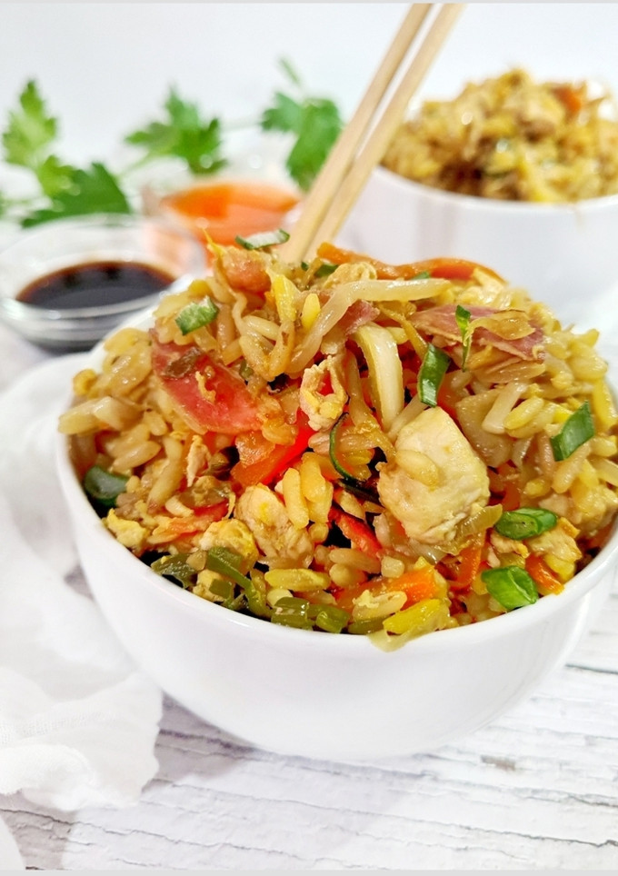 Una foto de Arroz chino especial