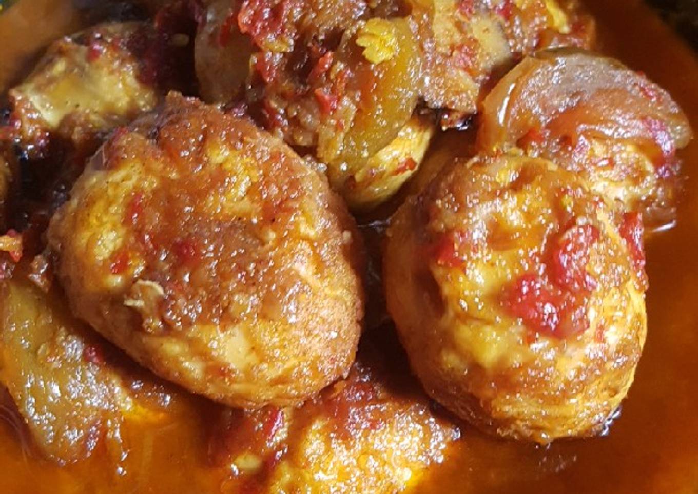 Balado telur utuh goreng