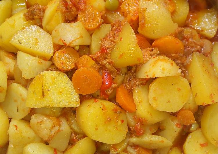 Recipe of Speedy Irish potatoes in minced meat and veggies | The Best Food|Simple Recipes for Busy Familie